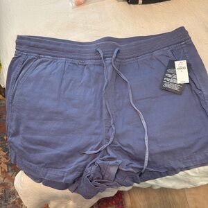 Gap shorts